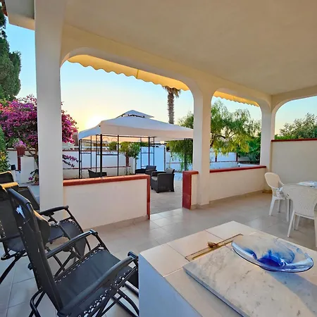 Marzamo A 290mt Dal Mare Santa Maria Del Focallo